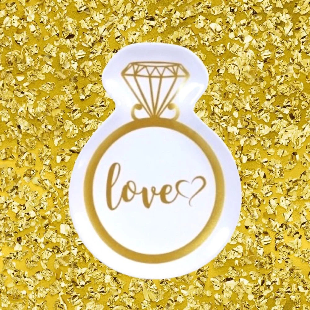 “LOVE” RING SHAPED TRINKET TRAY NWT